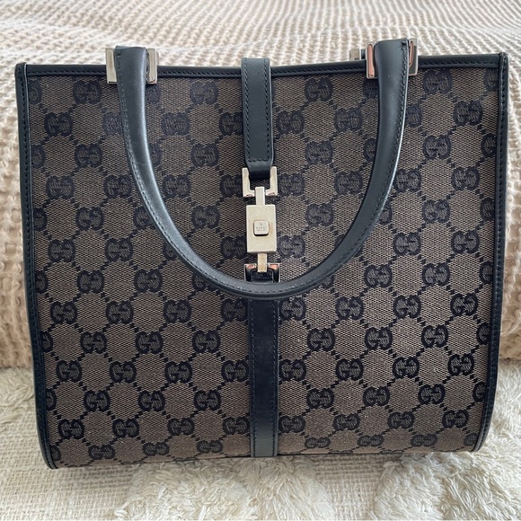 [SOLD] Authentic Gucci Jackie Tote Bag - EXCELLENT CONDITION - Picture 3 of 16